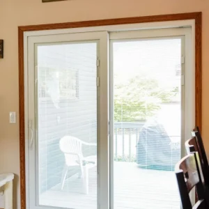 Endure-Patio-Door-in-White-with-White-Internal-Blinds_DSC4980.jpg-652x652